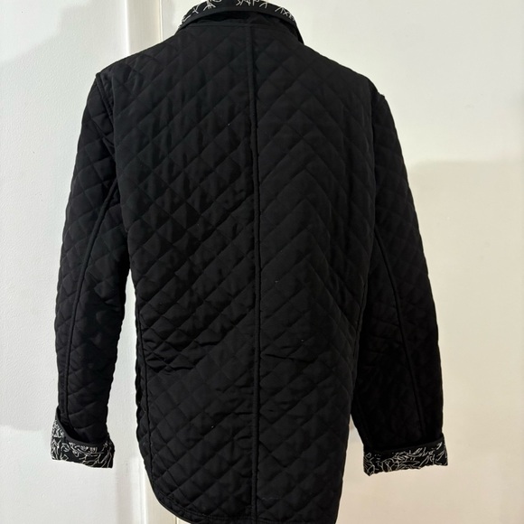 Quilted Reversible Black White Floral Spring Fall Jacket Size Women’s M Buttons - Picture 7 of 9